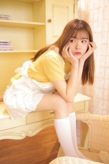 多男用舌头伺候一女